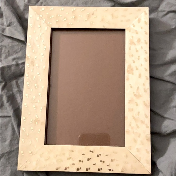Picture frame - Picture 1 of 1